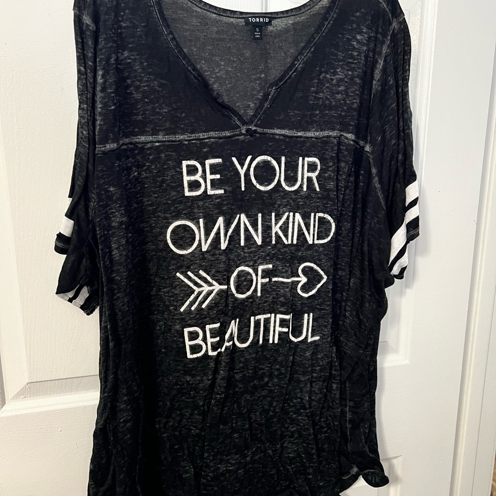 Torrid brand “Be your own kind of Beautiful “ size 5